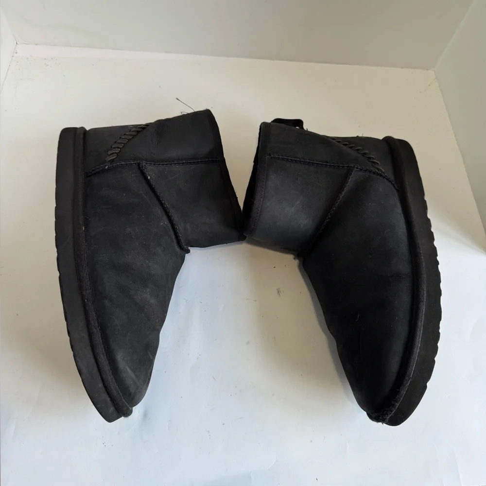 UGG Classic Mini Deco Snow Boots 'Black Grey Men’s. Size 13